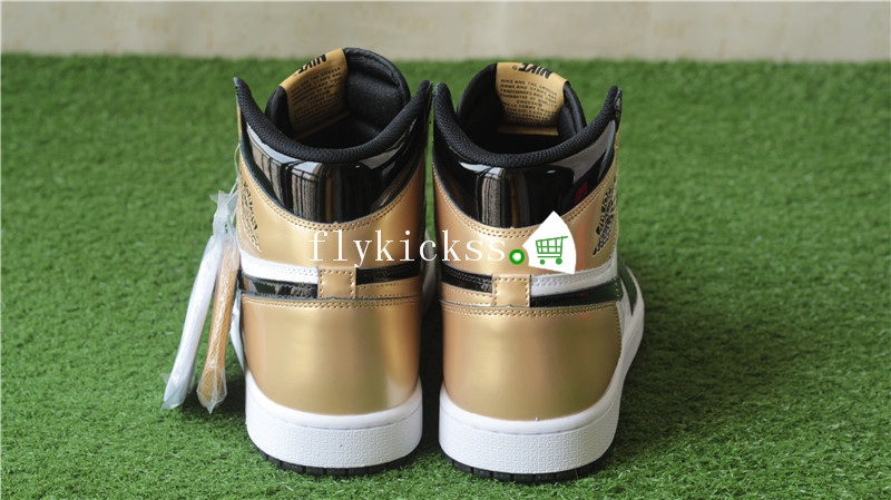 Authentic Air Jordan 1 Retro High OG Golden Toe